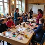 Traditional crafts in art education